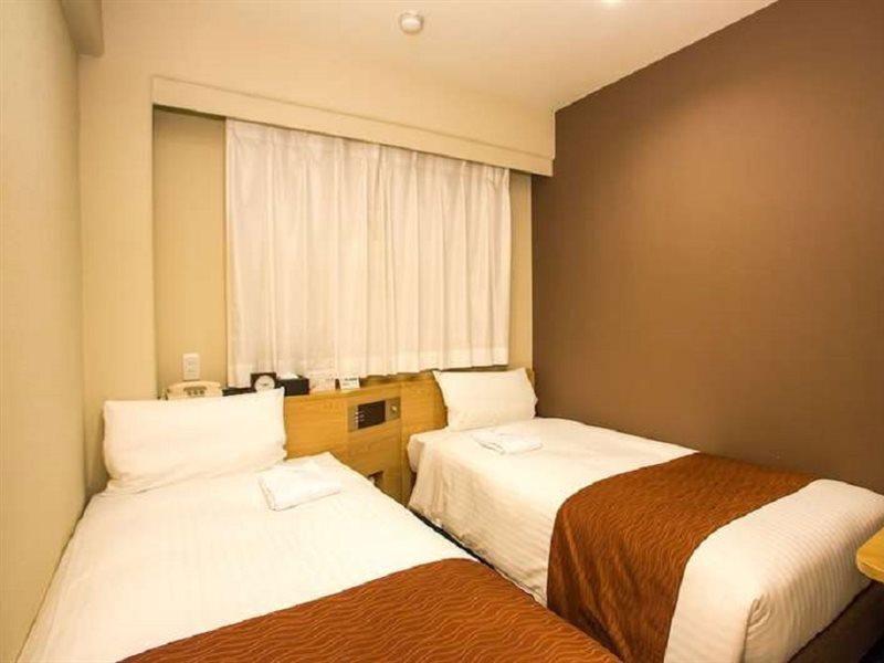 Via Inn Shin Osaka West מראה חיצוני תמונה