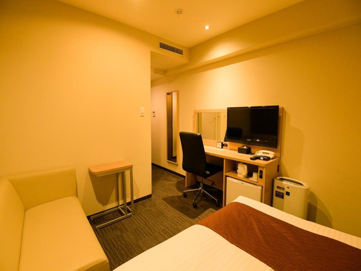 Via Inn Shin Osaka West מראה חיצוני תמונה